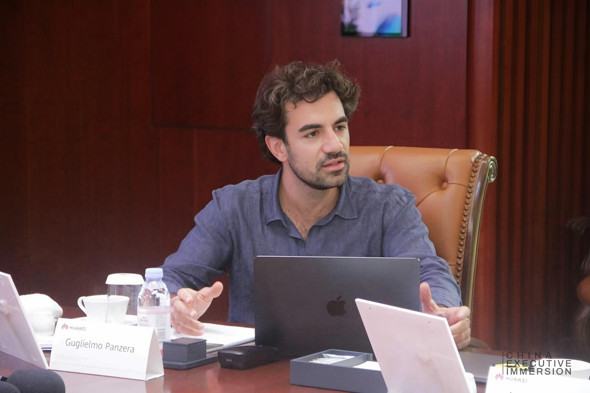 Huawei — a delegate putting his own question to the executive team — Shenzhen